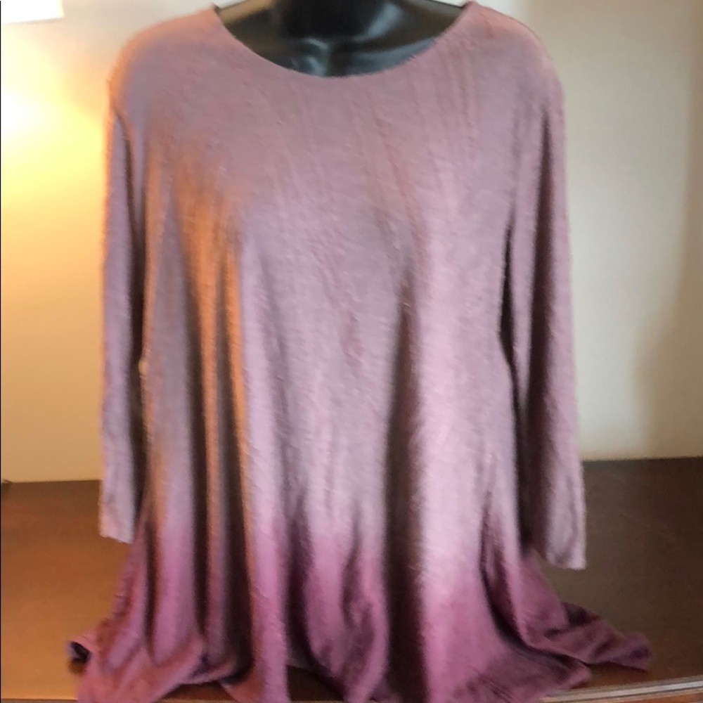 Simply Vera Wang women’s top.